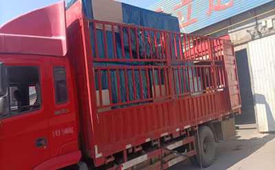 百葉窗空調罩不斷裝車發貨