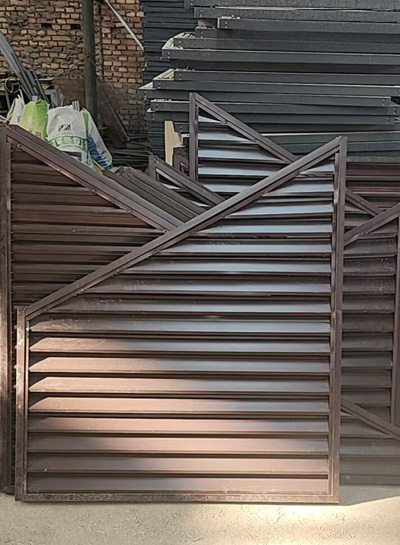 異形（xíng）鋅（xīn）鋼百葉窗